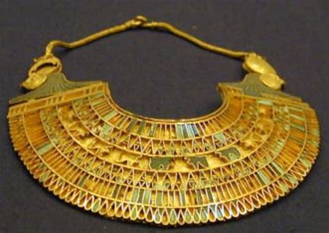 Ancient Egyptian Gold Jewelry Artifact Exhibit In The Egyptian Museum In Cairo Bijoux