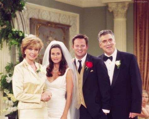 Monica surprises chandler after he's convinced he screwed up their relationship for good. Chandler & Monica with her parents. | Friends moments