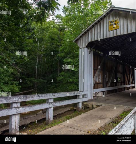 Henry Covered Bridge Ohio Stock Photo Alamy