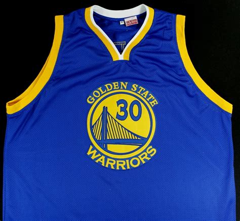 Check out golden state warriors gear including all the latest styles from the official nba online store of canada. Stephen Curry Signed Golden State Warriors Jersey (Stephen ...