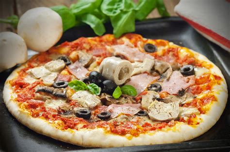 5 Types Of Italian Pizza That You Will Find On An Italian Menu