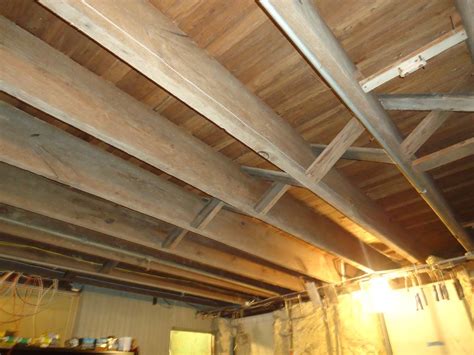 This insulation can be made of polyurethane, polyisocyanurate, or polystyrene. Basement Ceiling Insulation Pros And Cons — Reddish Home Ideas