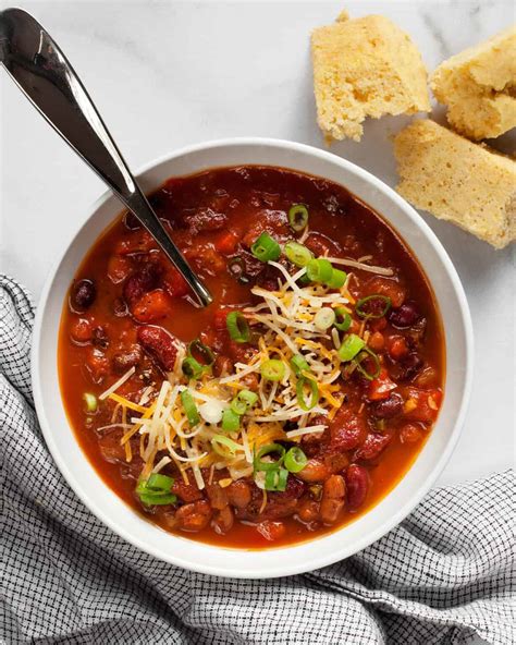Easy Three Bean Chili With Bell Peppers Last Ingredient