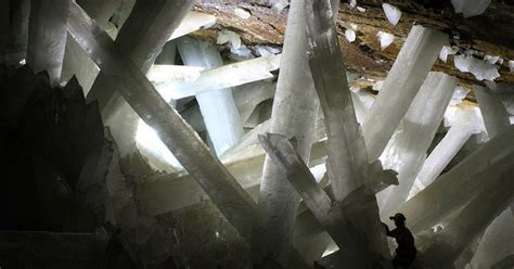 Cave Of Crystals In Mexico Grows Worlds Largest Crystals