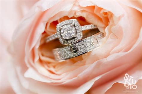 Maybe your finger size fluctuates up and down. 7 Ways to make your Engagement ring diamond look larger ! | WedMeGood