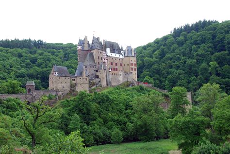 Great Castles Gallery Burg Eltz Rheinland Pfalz Germany