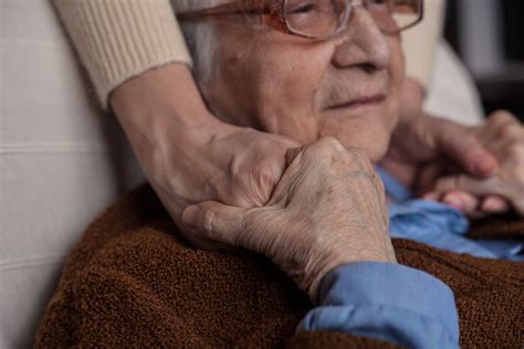 Caring For A Senior Experiencing The Late Stages Of Dementia