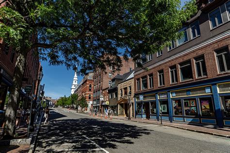 5 New Hampshire Towns Win Best New England Weekend Getaway Spots