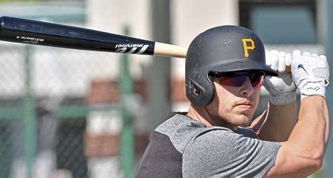 Buenas noches queridos fanáticos miamenses, el pasado 7 de enero, los marlins de miami presentaron oficialmente al jardinero corey los marlins y dickerson pactaron por 2 años. Miami Marlins sign Corey Dickerson to two year contract ...