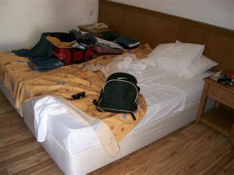 Herzlich willkommen zum großen vergleich. "Bett im Zimmer (harte Matratzen)" SMART MİRABELL HOTEL ...