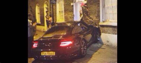 Porsche 911 Turbo Crashes Into Wall In London Backs Up And Runs From