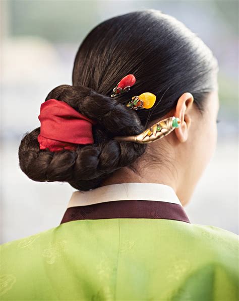 Traditional Korean Clothing - Hanbok