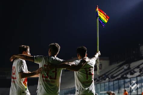 Jun 07, 2021 · claro que hoje a gente tem um time base com um modelo de jogo, mas a gente pode repensar qualquer situação para que o vasco possa voltar a performar e ter os resultados que a gente pretende. Notícias do Vasco Hoje - Vasco enfrenta o Goiás para ...
