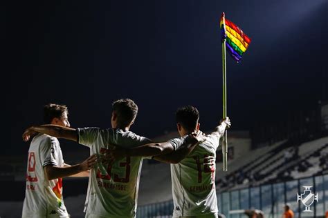 Vasco enfrenta o corinthians neste domingo às 16h no itaquerão com tv globo só para sp e. Notícias do Vasco Hoje - Vasco enfrenta o Goiás para ...