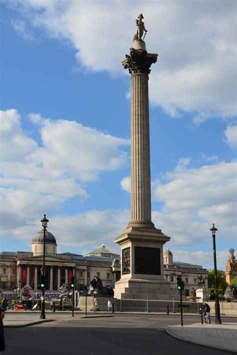 Photo Trafalgar Square London United Kingdom