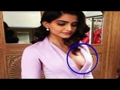 Sonam Kapoor Flashes Her Left Breast Youtube
