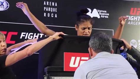 Ufc Ufc Fighter Strips Naked As She Tries To Make Weight Marca In English