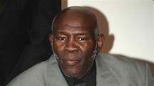 Emile Griffith, Hall of Famer from 1960s, dies at 75