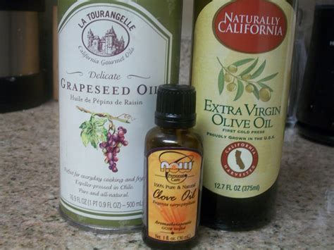 Olive oil can be mixed with castor oil and lavender to offer a scalp massage using your fingers. Our Unique Hair-iTage: Extra Virgin Olive Oil Hot Oil ...