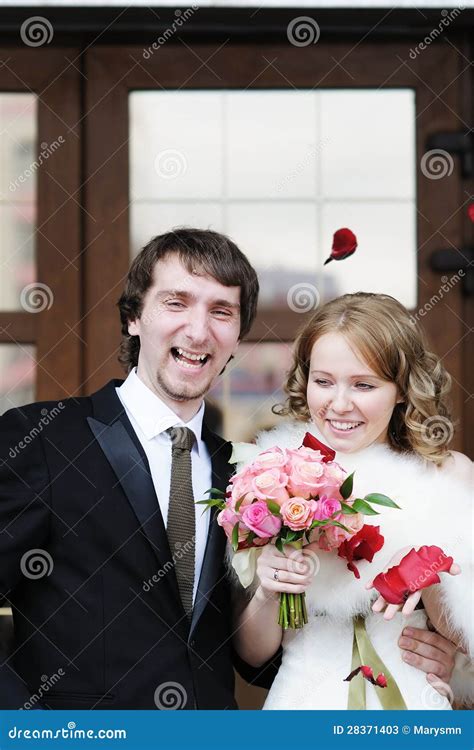 Just Married Couple Stock Image Image Of Anniversary 28371403