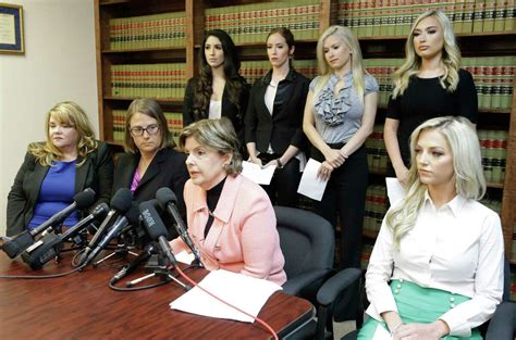 Former Texans Cheerleaders Claim Sex Discrimination In New Lawsuit