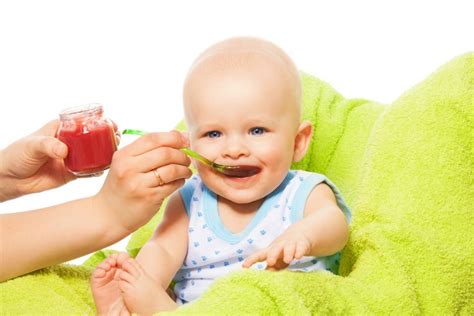 Bébé 1 Mois éveil Développement Santé Et Alimentation