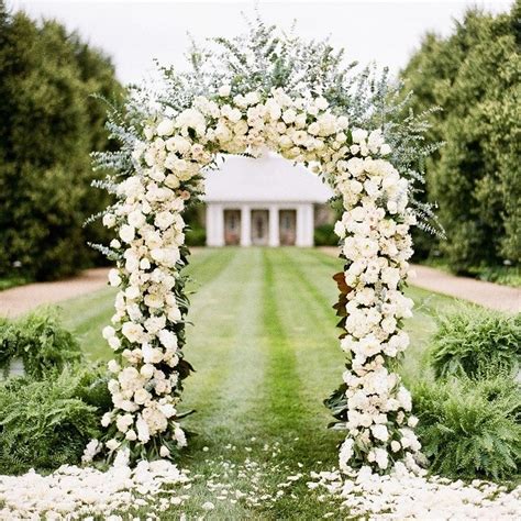 White Metal Wedding Arch Garden Decoration Bridal Party