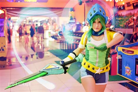 Arcade Riven Cosplay From League Of Legends Cosplay Arcade League
