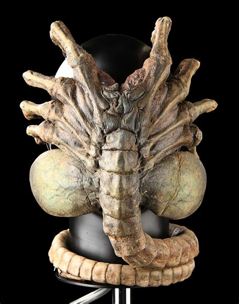 Predator national entertainment collectibles association action & toy figures, predator predator alien computer icons extraterrestrial life, ufo, face, heroes, logo png. Prop Store Live Auction 2016 Presents… Creature Feature ...