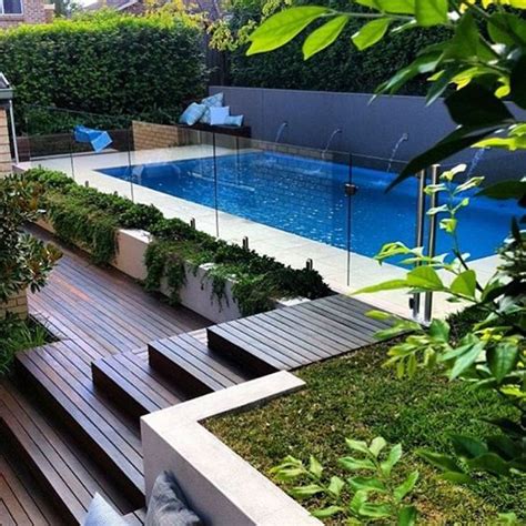 Here are some great diy deck railing ideas. 25+ Well Designed Deck Railing Ideas for your Beautiful ...