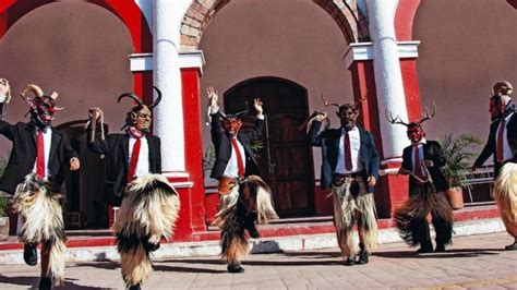 Danza de los diablos de Tecomaxtlahuaca historia del baile burlón