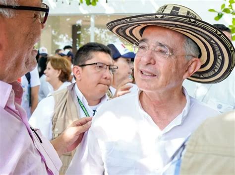 Fuera Paraco” Expresidente Álvaro Uribe Fue Abucheado En Cartagena
