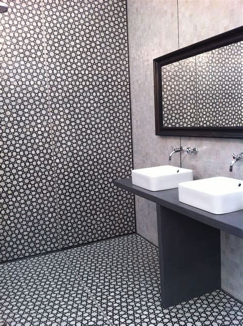 20 moroccan inspired bathroom tiles