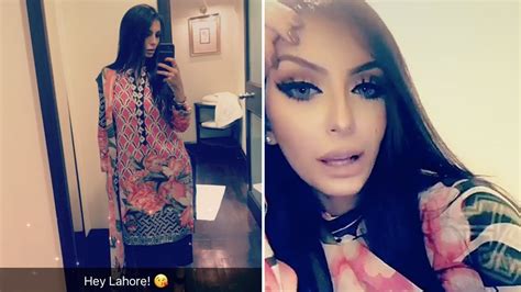 Faryal Makhdoom Snapchat Videos May 19th 2017 Ft Amir Khan Youtube