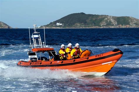 New inshore lifeboat officially enters service | Guernsey ...