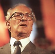 Ost-Berlin: Erich Honecker und der Untergang der DDR - Bilder & Fotos ...