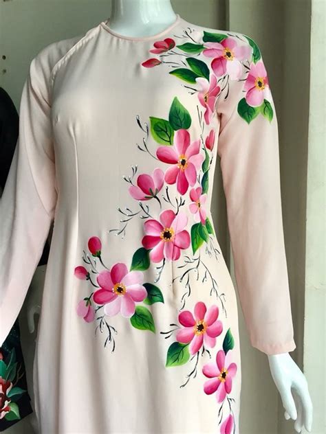 Pin By Pummy On Áo Dài Fabric Painting On Clothes Painted Clothes