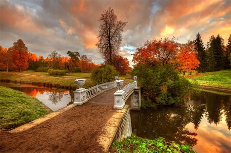 Park In Autumn Hd Wallpaper Background Image 2048x1365 Id879565