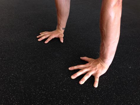 Proper Hand Placement for Floor Exercises - Invictus Fitness