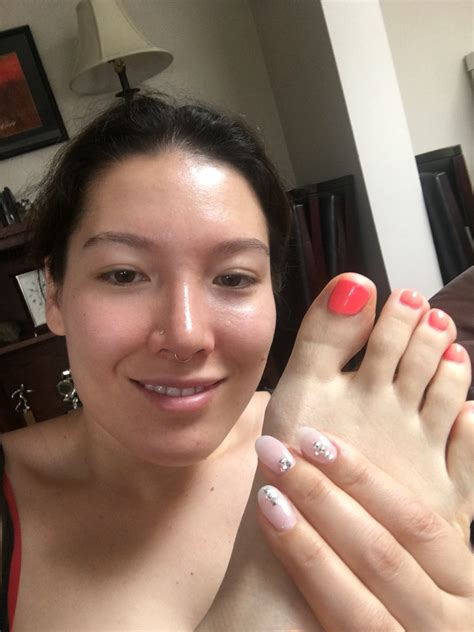 Maxine Tamotos Feet