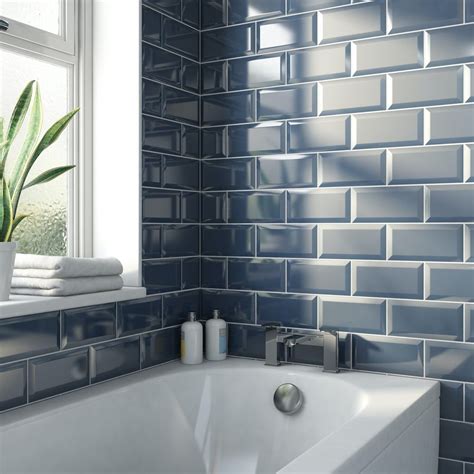 For A Highly Contemporary Look Metro Subway Tiles Are Effortlessly