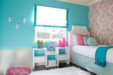 It has a fresh and contemporary appeal and boasts of a casual yet beautiful vibe. 50 Cool Teenage Girl Bedroom Ideas of Design - Hative