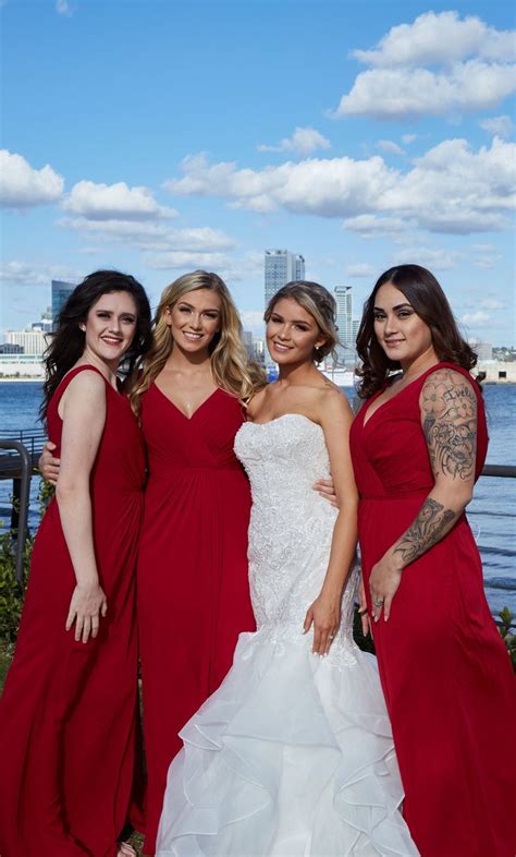 Evans photography is a wedding photographer in maui, hi. Copyright 2018 Eivan's. All rights reserved. Eivans.com | Wedding photographers, Wedding photos ...