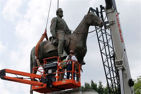 Judge Blocks Removal Of More Confederate Statues In Richmond Virginia