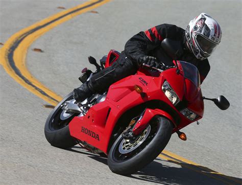 • the mirrors on the 600rr are subjectively worse than the f4i. 2013 Honda CBR600RR | First Ride Review | Rider Magazine