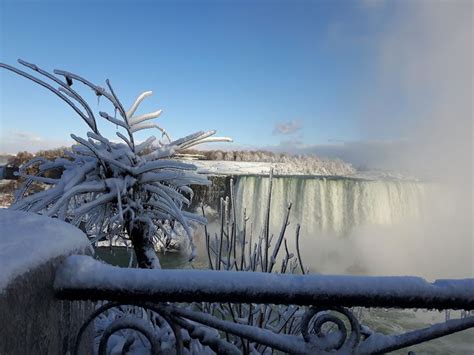 Ice And The Sun Beautiful Niagara Falls Canada Scenery Niagara