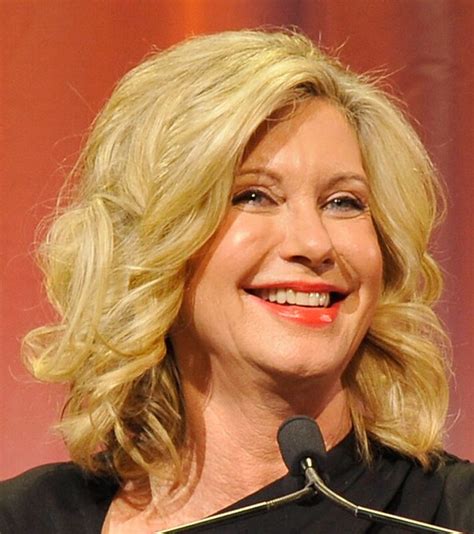 Olivia Newton John Plastic Surgery This Is The Reason That Flickr