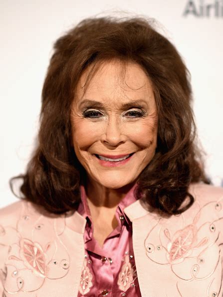50 Facts About Country Music Singer Loretta Lynn BOOMSbeat