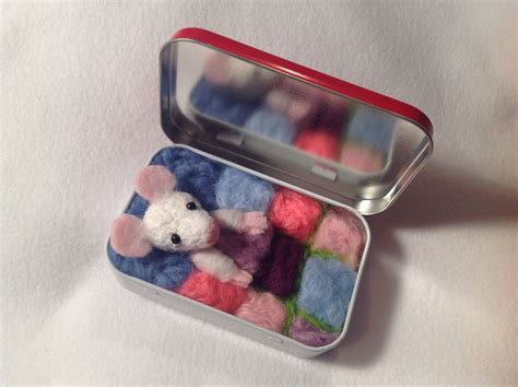 Needle Felted Mouse In An Altoids Tin Bed Needle Felting Diy Art