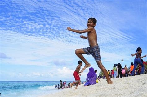 10 Facts About Life Expectancy In The Maldives The Borgen Project